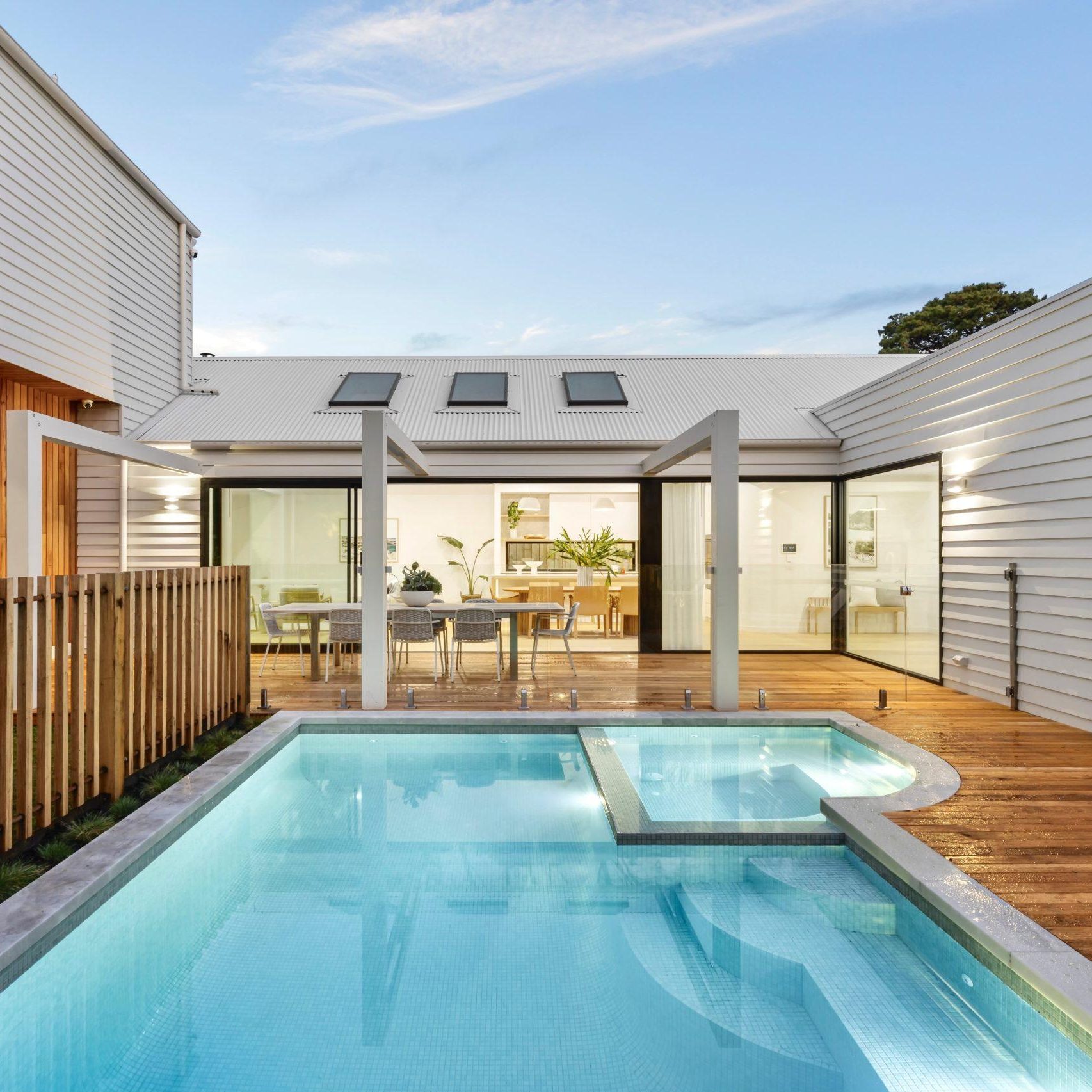 2 Prince Street_ Amano Ice Blue_LDR